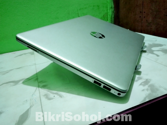 HP Notebook i5 8th-G 12/256 2GB GPU